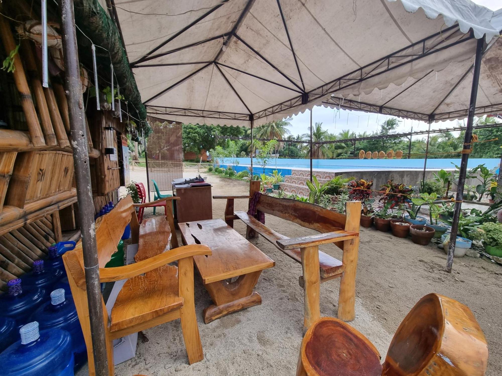 Yemaya De Laiya Powered By Cocotel Batangas Exterior foto