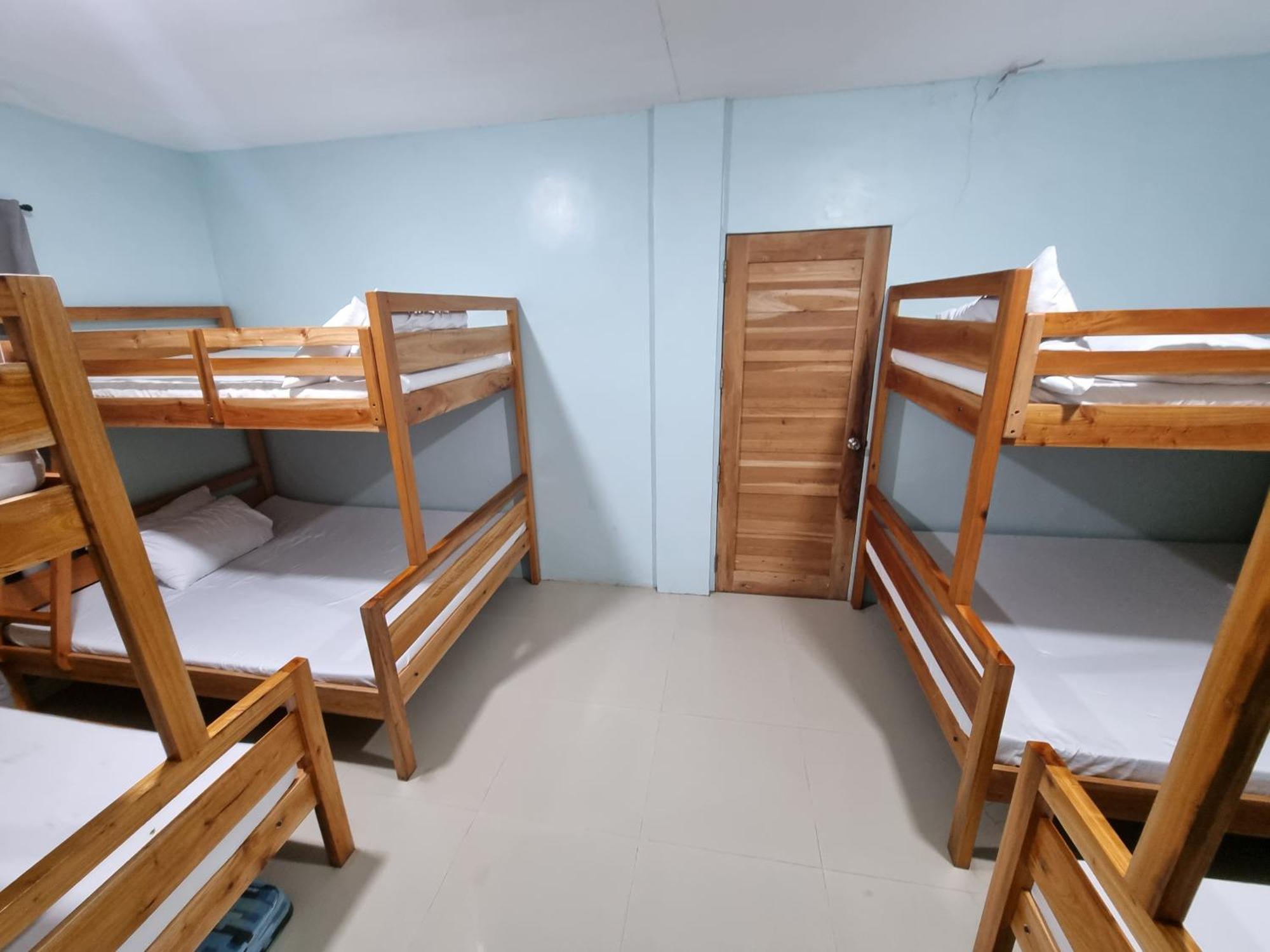 Yemaya De Laiya Powered By Cocotel Batangas Habitación foto